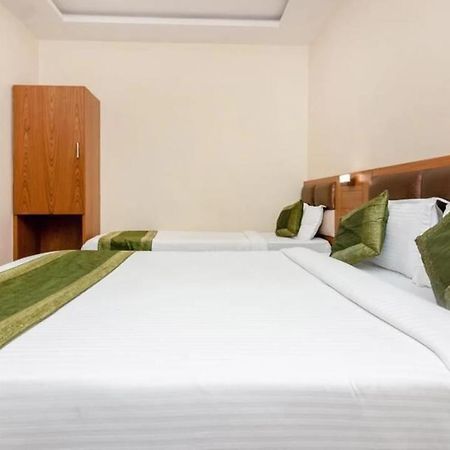 Hotel Volga Plaza Mumbai Kültér fotó