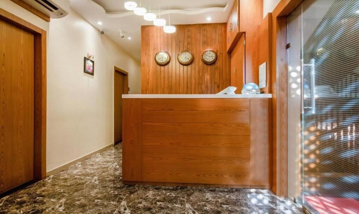 Hotel Volga Plaza Mumbai Kültér fotó