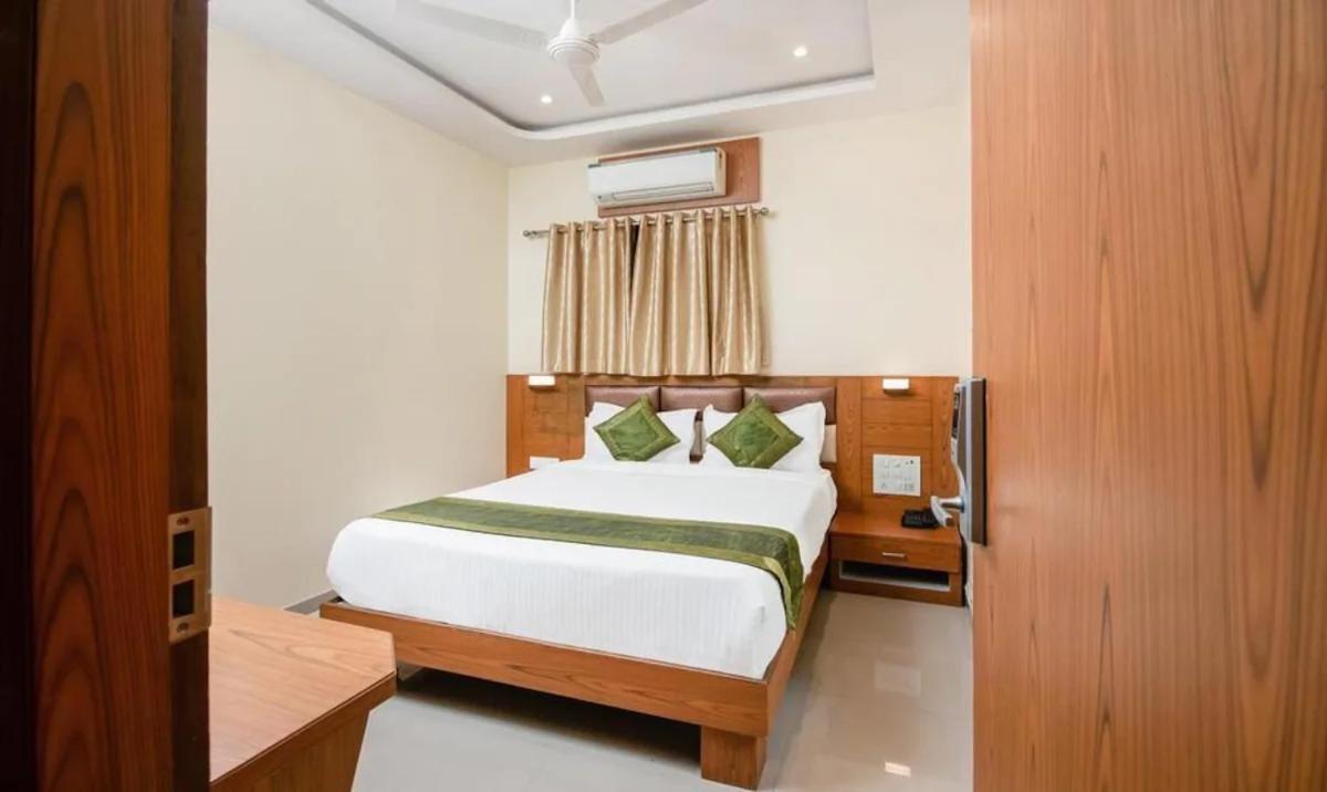 Hotel Volga Plaza Mumbai Kültér fotó