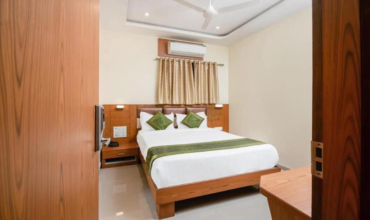 Hotel Volga Plaza Mumbai Kültér fotó