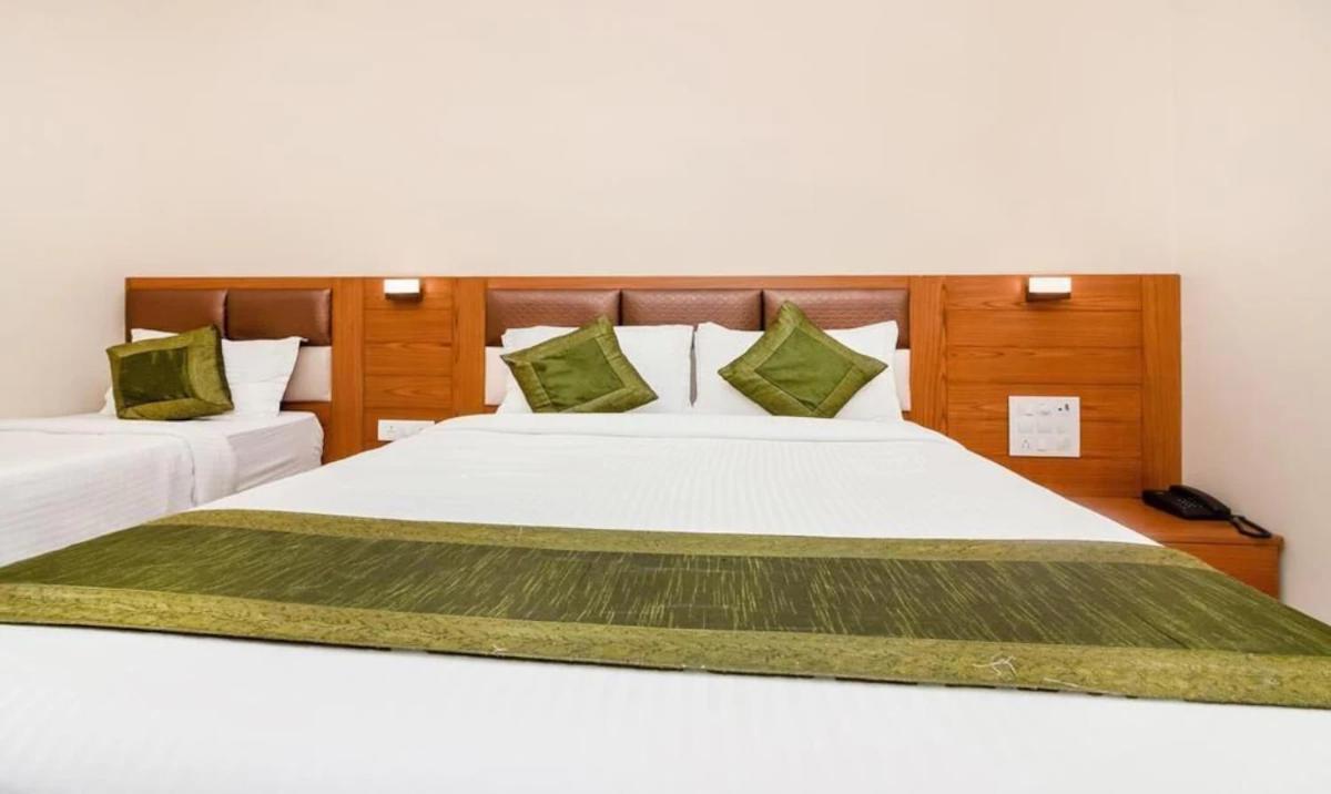 Hotel Volga Plaza Mumbai Kültér fotó